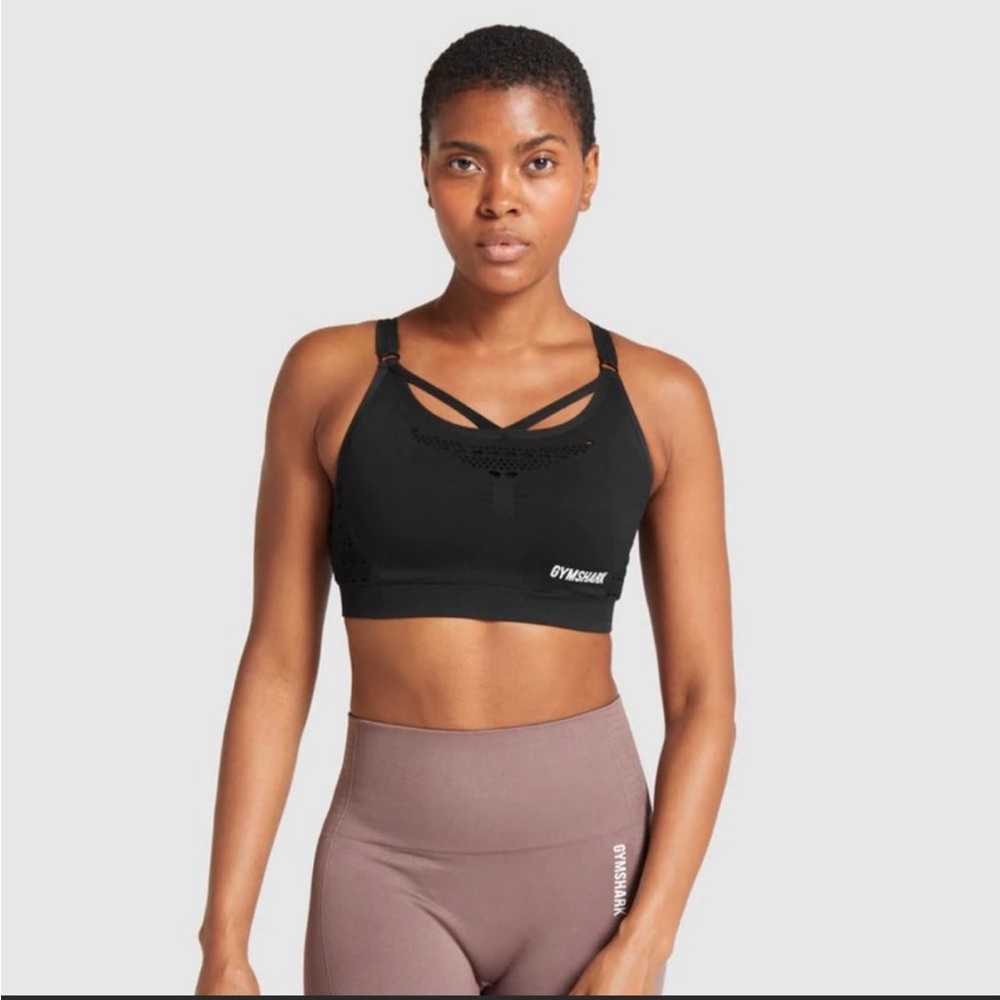Energy + seamless sports bra 
Black small